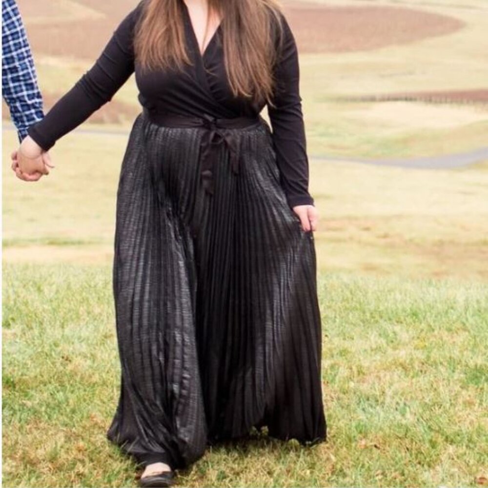 LuLaRoe Elegant DeAnne Dress sparkly black XL Wrap Maxi Accordion V Neck Long